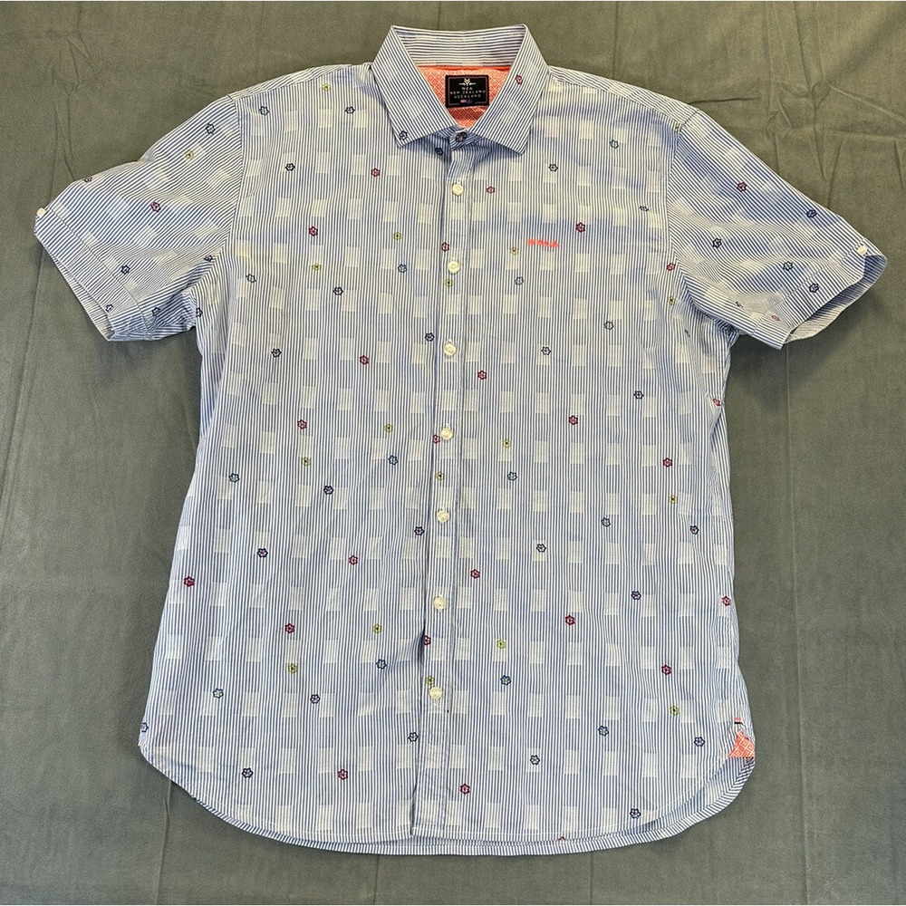 NZA New Zealand Auckland Arawata Button Shirt Mens XL Flowers Short Sleeve AOP